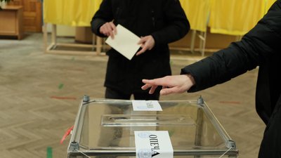 "Проти всіх — найпростіший варіант". Що в Буковинському медуніверситеті кажуть про вибори ректора "Проти всіх — найпростіший варіант". Що в Буковинському медуніверситеті кажуть про вибори ректора