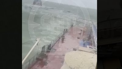 Поряд з Керченською протокою тонуть два танкери "Волгонефть" — ЗМІ