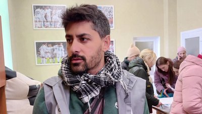 У Тернополі переселенцям вручають сертифікати від іспанських благодійників