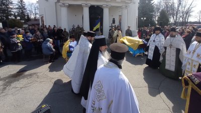 "Я небо над Полтавою держу": попрощалися із загиблими Вадимом Смородським та Назарієм Дібровою "Я небо над Полтавою держу": попрощалися із загиблими Вадимом Смородським та Назарієм Дібровою