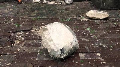 "Аварійні бригади працювали всю ніч": у Львові триває ліквідація наслідків негоди "Аварійні бригади працювали всю ніч": у Львові триває ліквідація наслідків негоди