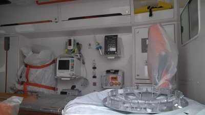 Реанімація на колесах: бригада волинських медиків отримала нові санітарні авто Реанімація на колесах: бригада волинських медиків отримала нові санітарні авто