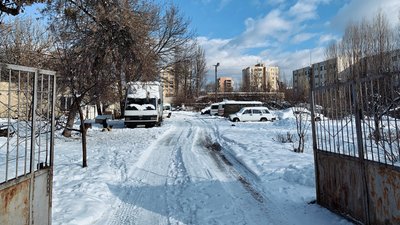 З території Ужгородської райлікарні не вивозять сміття. В чому причина З території Ужгородської райлікарні не вивозять сміття. В чому причина