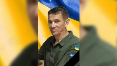 На Чернігівщині в останню путь провели п'ятьох військових ЗСУ, що полягли в боях На Чернігівщині в останню путь провели п'ятьох військових ЗСУ, що полягли в боях