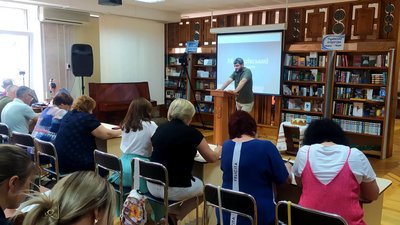 Миколаївці долучилися до написання диктанту з нагоди Дня Конституції України Миколаївці долучилися до написання диктанту з нагоди Дня Конституції України