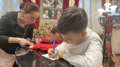 "Лист Святому Миколаю". У Миколаєві відбулося спецпогашення марки "Лист Святому Миколаю". У Миколаєві відбулося спецпогашення марки