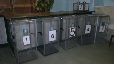 Вибори в пандемію: нюанси карантинного голосування на Рівненщині