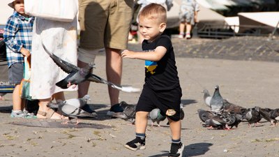 В Ужгороді провели патріотичний забіг з перешкодами Strong Race В Ужгороді провели патріотичний забіг з перешкодами Strong Race