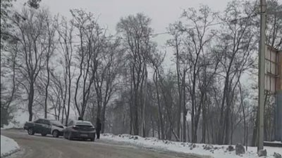 Як чистять сніг на вулицях Черкас 8 грудня Як чистять сніг на вулицях Черкас 8 грудня