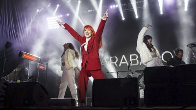 У Херсоні містяни святкували Новий рік на площі біля головної ялинки
