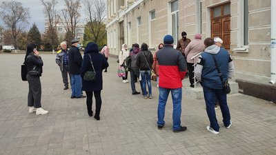 У Бахмуті утворились черги на вакцинацію