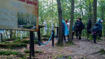 На Тернопільщині для переселенців з Маріуполя провели патріотичну екскурсію