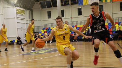 Перемога: "Черкаські Мавпи" здобули перемогу у поєдинку з "Тернополем" Перемога: "Черкаські Мавпи" здобули перемогу у поєдинку з "Тернополем"