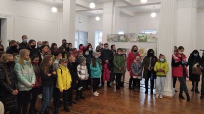 У Тернополі волонтери вчили дітей надавати першу медичну допомогу У Тернополі волонтери вчили дітей надавати першу медичну допомогу