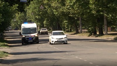 Три штрафи за годину: у Херсоні перевіряли як водії реагують на машини швидкої допомоги Три штрафи за годину: у Херсоні перевіряли як водії реагують на машини швидкої допомоги