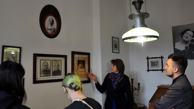 Учасники резиденції знайомляться з постаттю Крушельницької Учасники резиденції знайомляться з постаттю Крушельницької