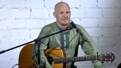 "Усе для перемоги": рок-музикант, який воює на Харківщині, збирає гроші для армії "Усе для перемоги": рок-музикант, який воює на Харківщині, збирає гроші для армії