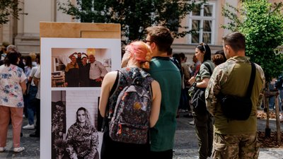 Памʼятати не тільки загиблих, а й живих: про що ініційований Іриною Цибух проєкт "Хвилина Честі"