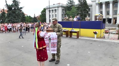 З зони проведення ООС повернулись на Херсонщину бійці 57 мотопіхотної бригади З зони проведення ООС повернулись на Херсонщину бійці 57 мотопіхотної бригади