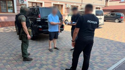 Експосадовців Мукачівського РТЦК підозрюють у знятті з військового обліку