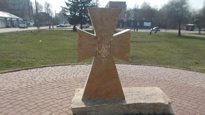 На Сумщині пошкодили пам’ятний знак загиблим за волю України