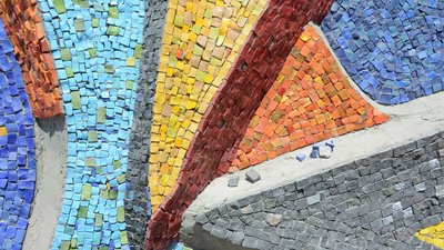 У Львові майже відновили мозаїку "Море і риби", яку раніше знищили У Львові майже відновили мозаїку "Море і риби", яку раніше знищили