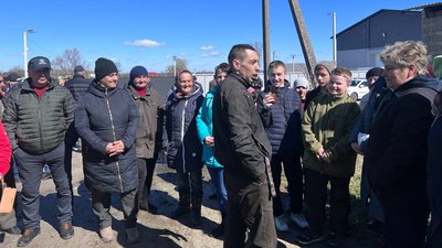 Ситуація у селі Велика Горожанна. Власник приміщень Роман Салаш вийшов до мешканців Ситуація у селі Велика Горожанна. Власник приміщень Роман Салаш вийшов до мешканців