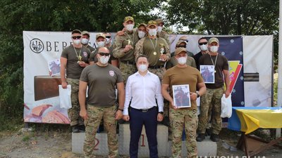 Вінницькі спецпризначенці вибороли перемогу в змаганнях зі стрільби Вінницькі спецпризначенці вибороли перемогу в змаганнях зі стрільби