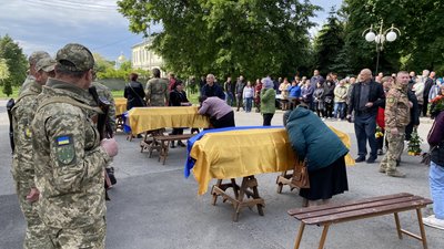 Під час війни загинули Дмитро Пашегоров, Максим Половой та Едуард Сальний з Полтавщини Під час війни загинули Дмитро Пашегоров, Максим Половой та Едуард Сальний з Полтавщини