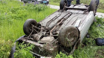 На Рівненщині у ДТП потрапило подружжя з дитиною На Рівненщині у ДТП потрапило подружжя з дитиною