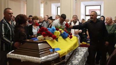 попрощались із загиблим сержантом Юрієм Потужним