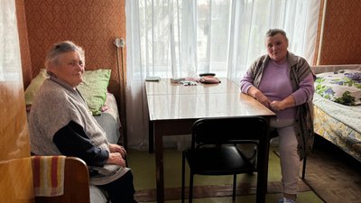 Переселенки Ольга Скоревич з мамою