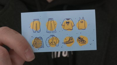 За місяць роботи завезли 60 тонн одягу. Репортаж із соціальної крамниці в Івано-Франківську За місяць роботи завезли 60 тонн одягу. Репортаж із соціальної крамниці в Івано-Франківську