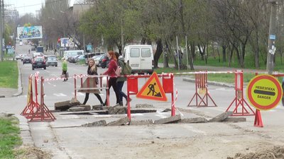 На вулицях Миколаєва утворились провалля