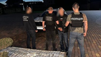 Жителя Львівщини підозрюють в організації переправлення чоловіків через кордон