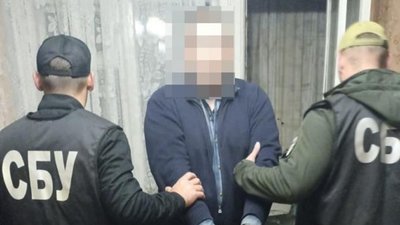 Коригував удари по місту: в Миколаєві місцевого жителя підозрюють в співпраці з РФ