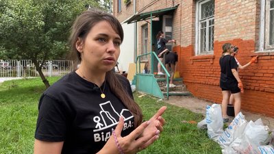 Директорка Чернігівського обласного молодіжного центру та регіональна координаторка Національної програми "ВІДНОВА:UA" Ірина Сімонова Директорка Чернігівського обласного молодіжного центру та регіональна координаторка Національної програми "ВІДНОВА:UA" Ірина Сімонова