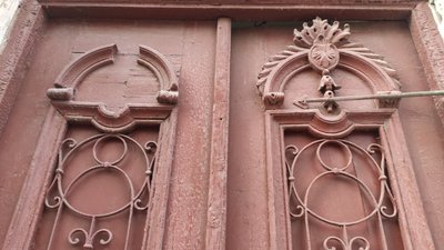 Старовинні двері у Тернополі Старовинні двері у Тернополі