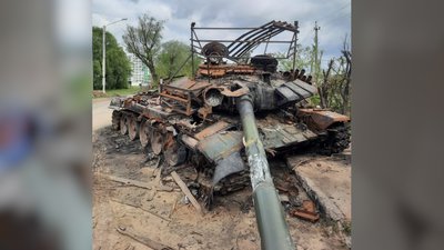 Двом російським військовим повідомили про підозру за обстріл будинку у Чернігові
