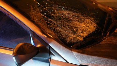 авто, дтп, аварія, розбите скло