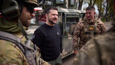 Зеленський з військовими в Авдіївці 18 квітня 2023