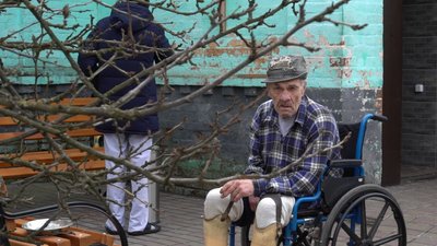 "Була радість — і раптово відняли": мешканці пансіонату під Харковом — про рік карантину