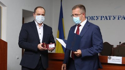 На Хмельниччині представили керівника обласної прокуратури. Що про нього відомо