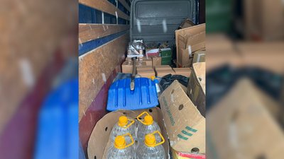 Оглядати не дозволив: у вантажівці на Рівненщині виявили понад 22,5 тонни спирту