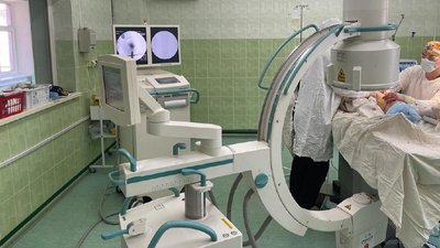Мешканці Німеччини передали Вінниці апарат, який допомагає знаходити і видаляти осколки