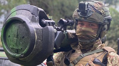 Військовий Іван Тима вишколює молодь в Тернополі, поки чекає на новий протез Військовий Іван Тима вишколює молодь в Тернополі, поки чекає на новий протез