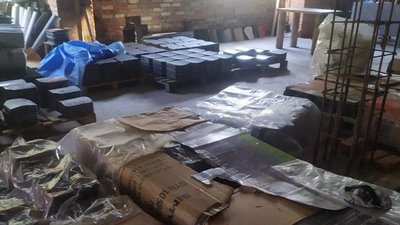 У Луцьку продавали гуманітарну допомогу для військових – прокуратура У Луцьку продавали гуманітарну допомогу для військових – прокуратура