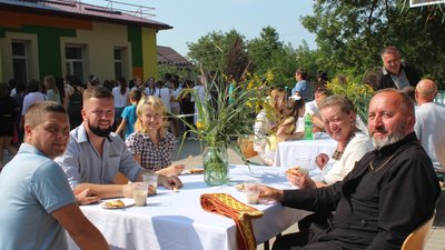 благодійний обід благодійний обід