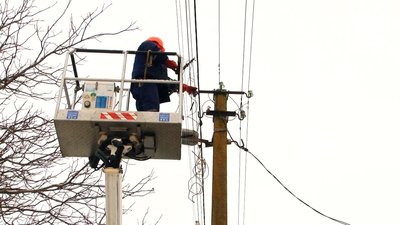 На Вінниччині боржникам почали відключати електропостачання На Вінниччині боржникам почали відключати електропостачання