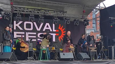 Скульптура сокола та найдовший ланцюг. У Дніпрі розпочався «KOVAL FEST»